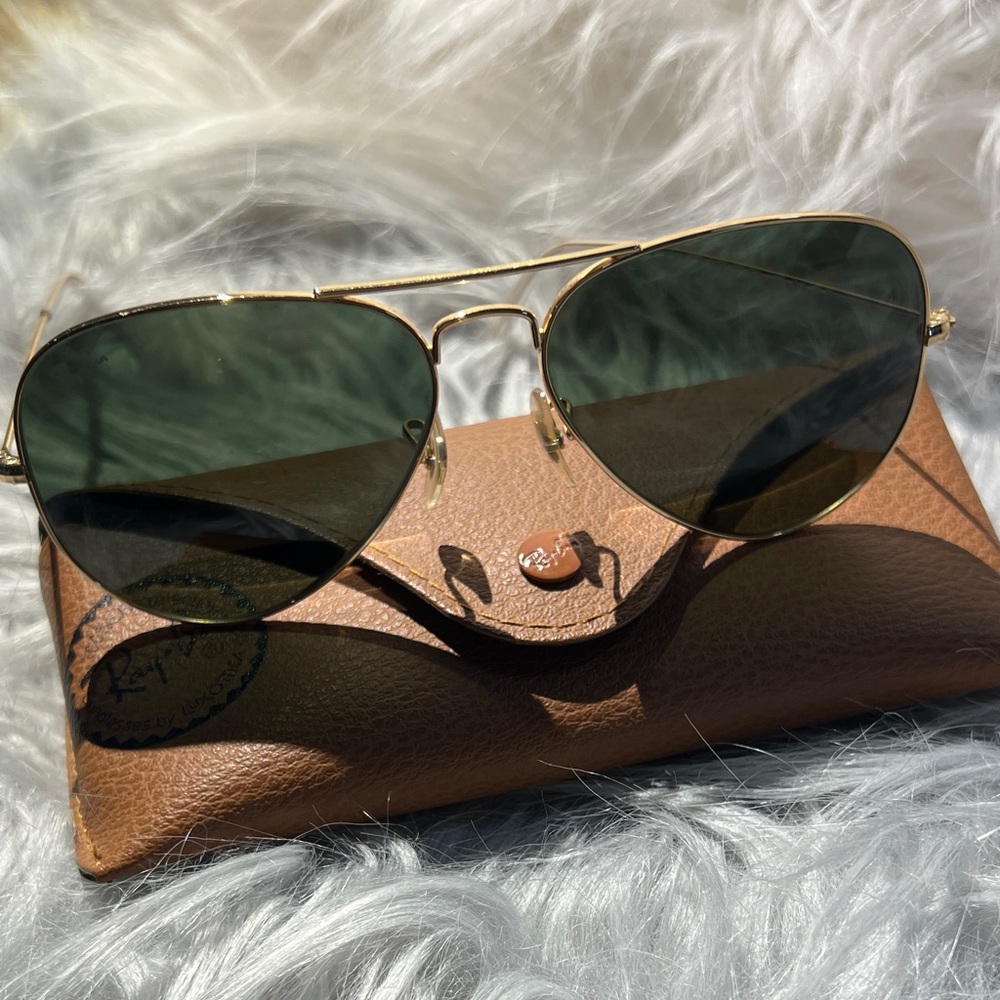 Ray-Ban Gold Frame Sunglasses with Green Lenses RB3025 large aviator
